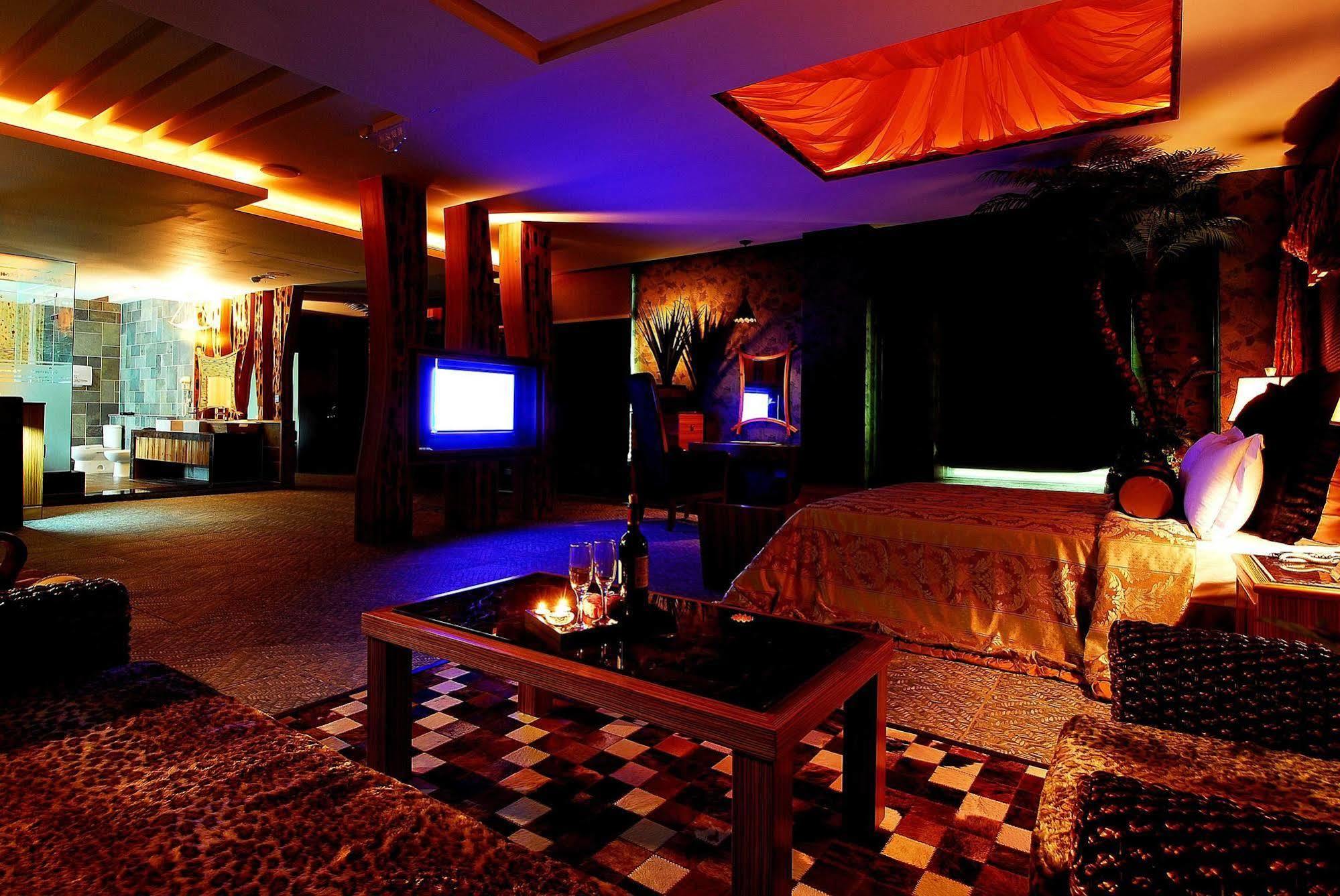 צ'יאיי סיטי All-Ur Boutique Motel -Chia Yi Branch מראה חיצוני תמונה