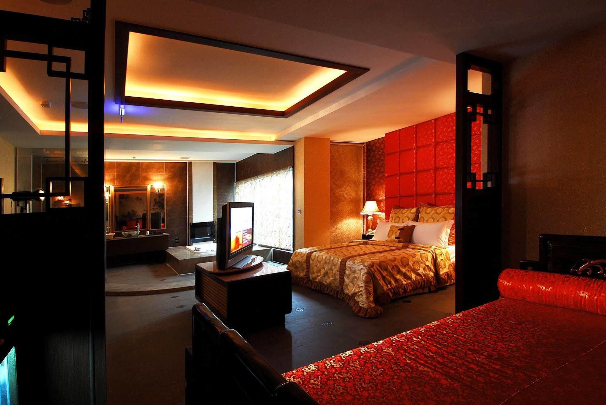 צ'יאיי סיטי All-Ur Boutique Motel -Chia Yi Branch מראה חיצוני תמונה